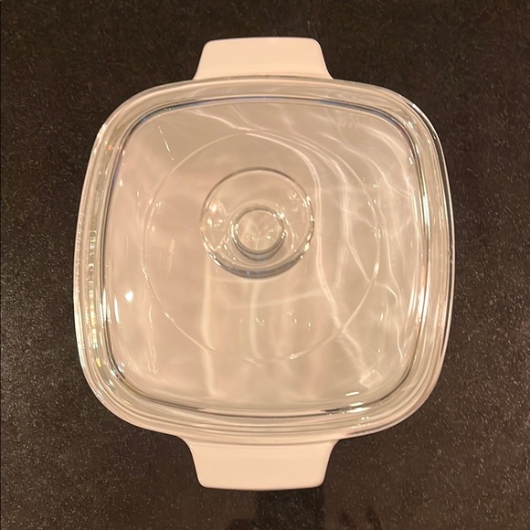 "White" - 1.5L / 1.5QT CorningWare Casserole with Glass Lid - Picture 3 of 9